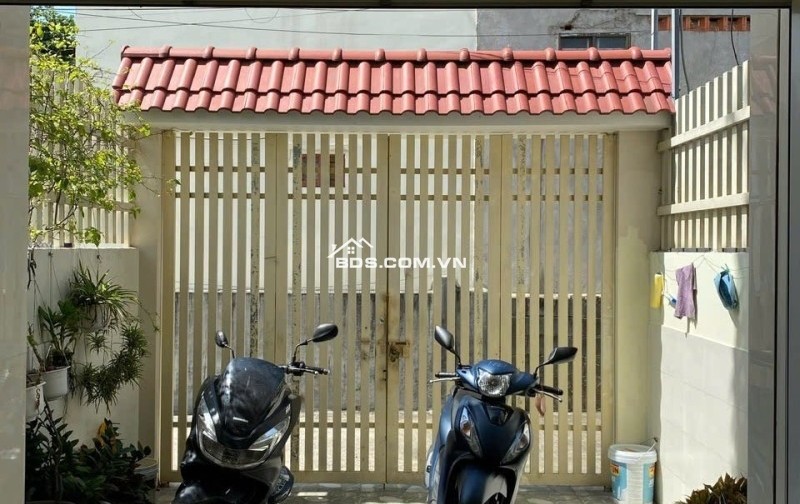 BÁN NHÀ ĐẸP 4 TẦNG HẺM XE HƠI - KHU VIP LINH TRUNG THỦ ĐỨC. GẤP BÁN- GIÁ CHỈ 5.9 TỶ SAU NHIỀU LẦN GIẢM CHÀO
