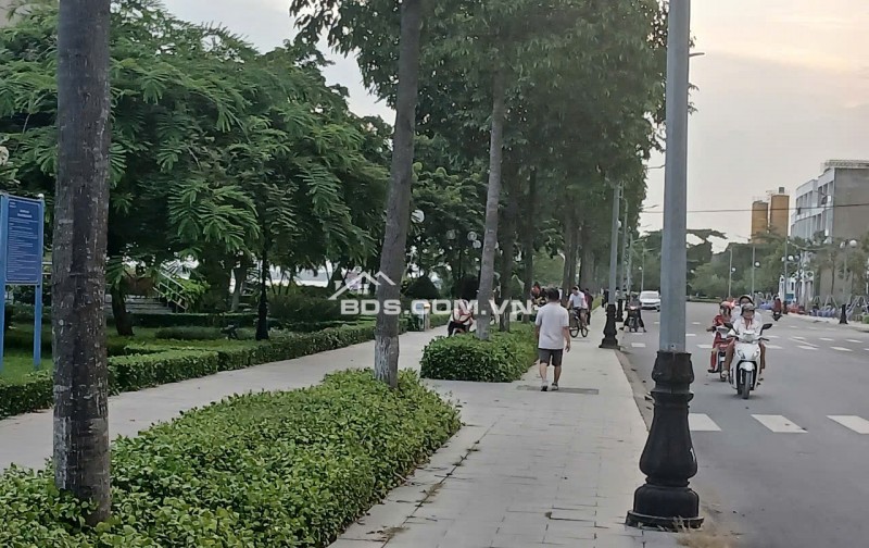 Bán ngôi nhà đẹp mới đẹp lung linh, hẻm xe hơi tránh nhau. P6. TP mỹ Tho. ( P. Thới Sơn-Đống Tháp)