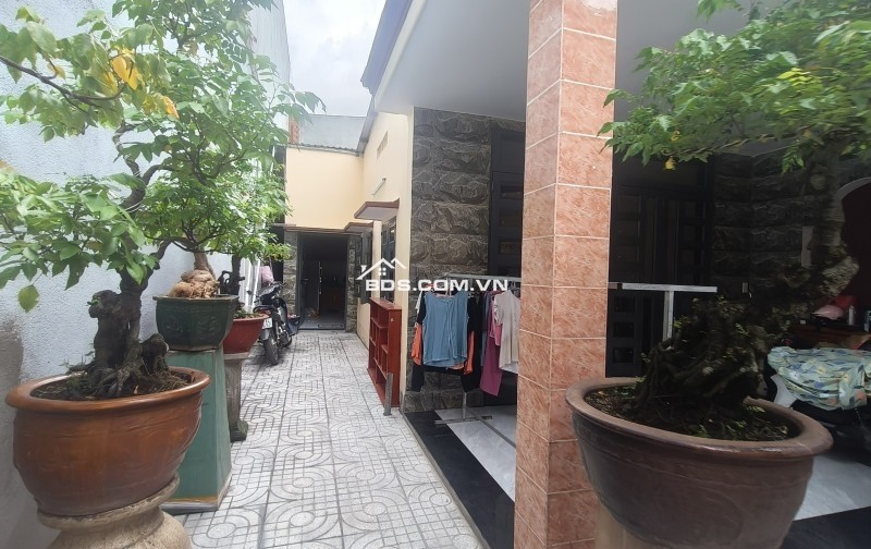 BÁN GẤP NHÀ SIÊU RỘNG, 130m2 (6.5 x 20m), 3PN, HXH, VÕ VĂN HÁT, LONG TRƯỜNG, 7.6 TỶ