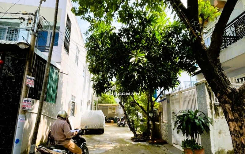 Nhà rộng 5x23m vuông vức, Ô tô 7C ngủ sân, đường số 6, Long Trường, Q9 - Chỉ 4.99 tỷ