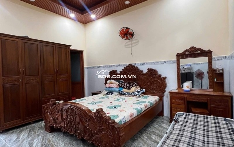 BÁN GẤP NHÀ SIÊU RỘNG, 130m2 (6.5 x 20m), 3PN, HXH, VÕ VĂN HÁT, LONG TRƯỜNG, 7.6 TỶ