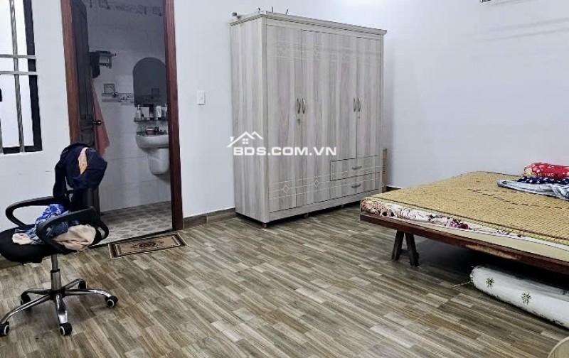 Bán nhà mặt tiền 114m2 (5x23m), 3 tầng 4PN, KDC Nam Khang, Long Trường, Q9, chỉ 9.7 tỷ
