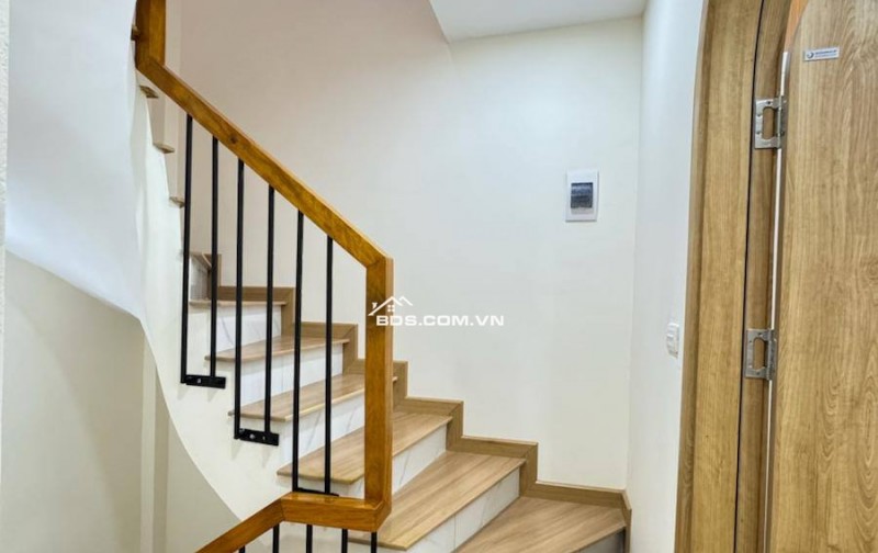 Nhà Đẹp Gần Đường Ô TÔ Khâm Thiên, Đống Đa 25m, 4 tầng, mt 3.9m, giá 6.7 tỷ.