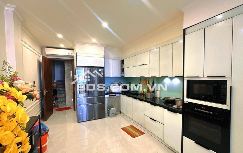 Nhà Đẹp Kinh Doanh Thái Thịnh, Đống Đa 62m, 7 tầng, mt 3.6m, giá 23.5 tỷ.