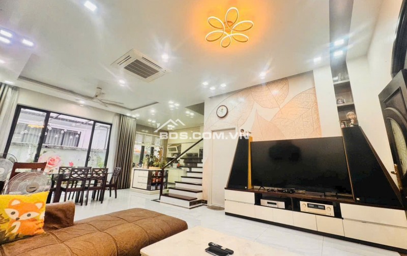 Chuyển nhượng căn liền kề KĐT Vinhomes Imperia 96m2
