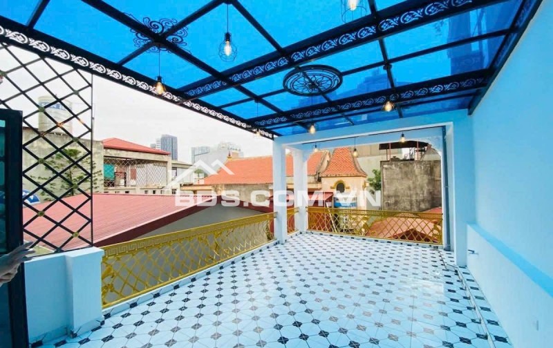 Nhà Đẹp, Gần Đường Ô TÔ, Đường Láng, Đống Đa 53m, 4 tầng, mt 4.1m, giá 13.8 tỷ.
