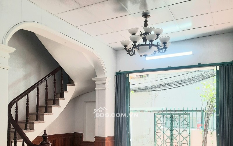 BÁN NHÀ DÂN XÂY 1.49 TỶ 2.5 TẦNG 43M2 ( ĐÔNG BẮC ) NGÕ THÀNH CHUNG