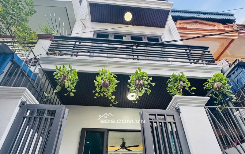 BÁN NHÀ ĐẸP 2.48 TỶ 3 TẦNG 48M2 ( ĐÔNG NAM ) NGÕ KHU BÃI VƯỢT