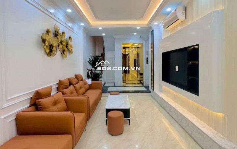 Nhà Đẹp Ô TÔ Chạy Vòng Quanh Yên Lạc, Hai Bà Trưng 41m, 5 tầng, giá 14.6 tỷ.