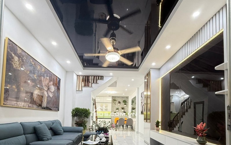 Nhà Đẹp Phố Lương Sử C, Đống Đa 40m, 4 tầng, mt 3.7m, giá 9.65 tỷ