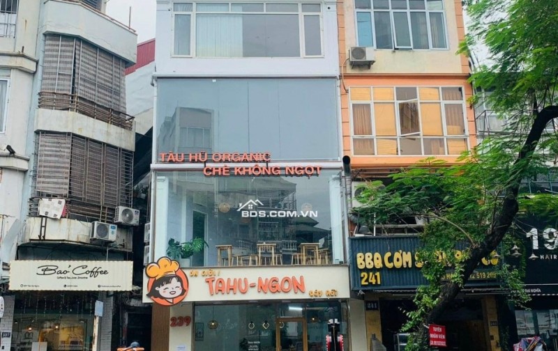 Cho thuê nhà mặt phố ĐỘI CẤN 65M x 4 tầng, mặt tiền 4.5m giá thuê 30tr/tháng