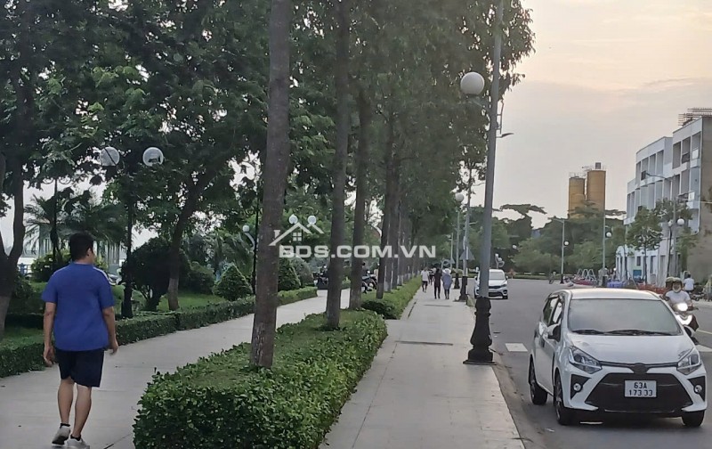 Bán ngôi nhà đẹp mới đẹp lung linh, hẻm xe hơi tránh nhau. P6. TP mỹ Tho. ( P. Thới Sơn-Đống Tháp)
