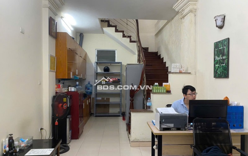 Cho thuê nhà nguyên căn Phố Vạn Phúc, Ba Đình. Vừa ở vừa kinh doanh. Chỉ 10tr