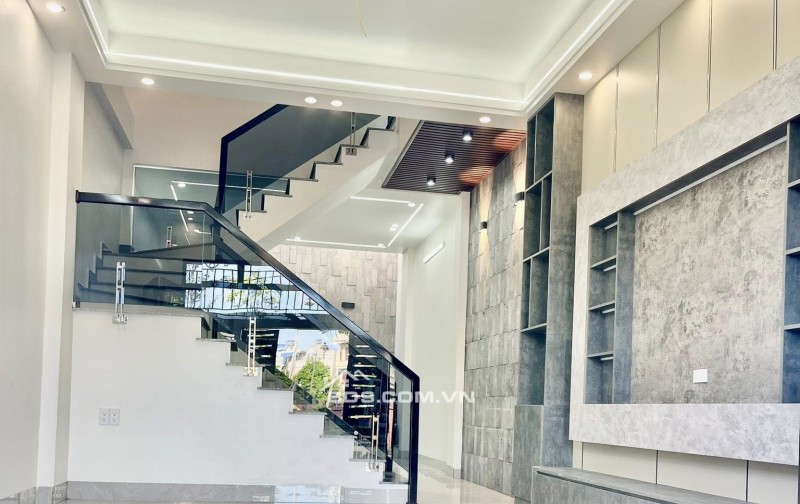 BÁN NHÀ ĐẸP 3.86 TỶ 3 TẦNG 61M2 MẶT ĐƯỜNG KHU ĐỒNG QUÝT