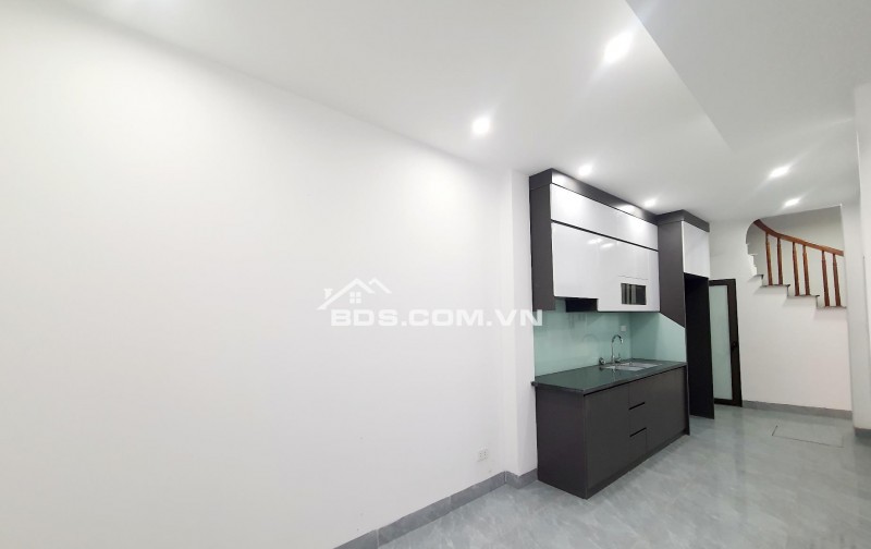 H Nhà YÊn Vĩnh 30m2, Sở hữu ngõ riêng, nông, thẳng tắp, sát vách khu đô thị Hinode