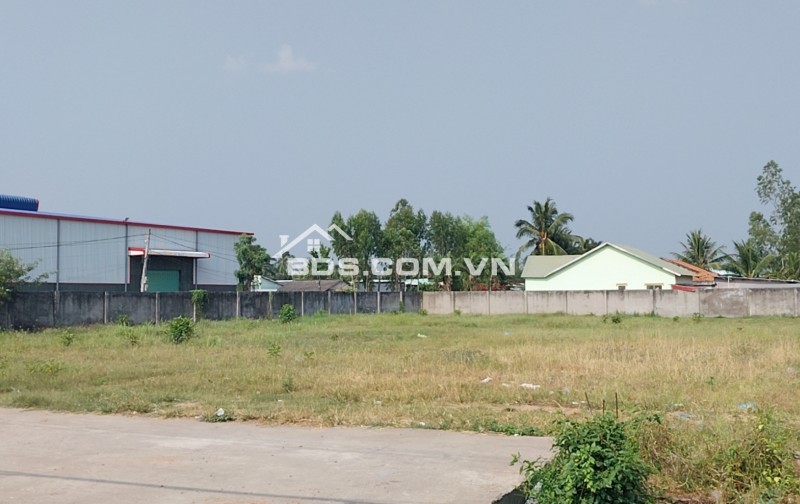 BÁN LÔ ĐẤT HIẾM rộng 2.600m2–  MẶT TIỀN QUỐC LỘ 1A – CHÂU THÀNH, MỸ THO, TIỀN GIANG