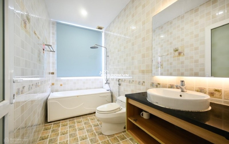 Bán nhà hẻm ô tô, F.17, Lê Đức Thọ, Gò Vấp có  Gara ô tô 4PN nội thất cao cấp
