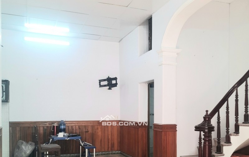 BÁN NHÀ DÂN XÂY 1.49 TỶ 2.5 TẦNG 43M2 ( ĐÔNG BẮC ) NGÕ THÀNH CHUNG