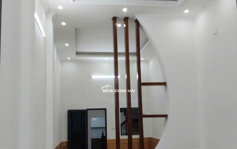 BÁN NHÀ 1.68 TỶ 2.5 TẦNG 72M2 ( ĐÔNG NAM ) NGÕ HÀN THUYÊN