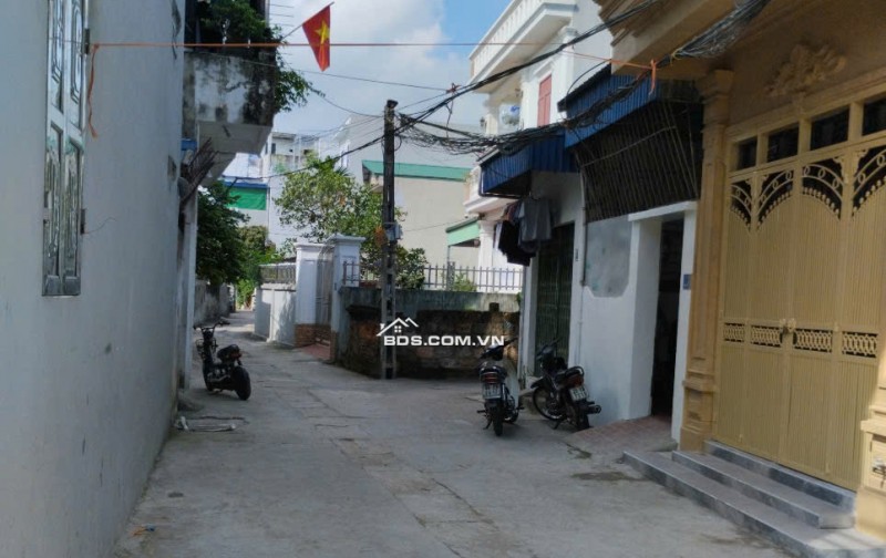 BÁN ĐẤT ĐẸP 1.36 TỶ 60M2 Ô TÔ ĐỖ CỬA NGÕ ĐƯỜNG ĐIỆN BIÊN