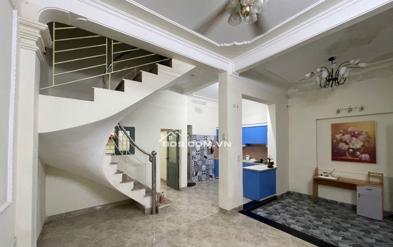 BÁN NHÀ DÂN XÂY ĐẸP 1.75 TỶ 2 TẦNG 46M2 NGÕ RỘNG TRẦN NHÂN TÔNG
