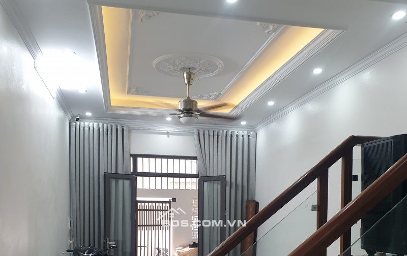 BÁN NHÀ ĐẸP 2.9 TỶ 3 TẦNG 50M2 NGÕ CỰC NGẮN ĐƯỜNG ĐIỆN BIÊN