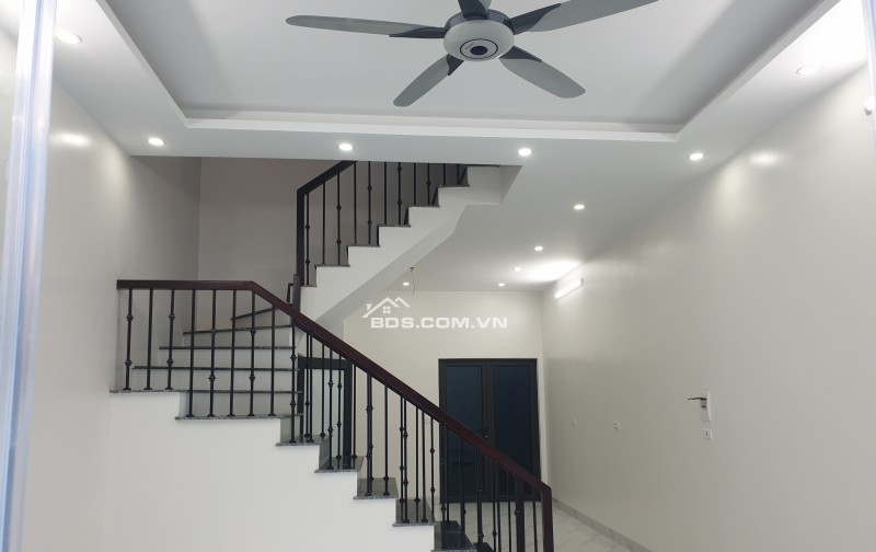 BÁN NHÀ ĐẸP 1.82 TỶ 3 TẦNG 52M2 ( ĐÔNG BẮC ) NGÕ ĐƯỜNG VĨNH MẠC