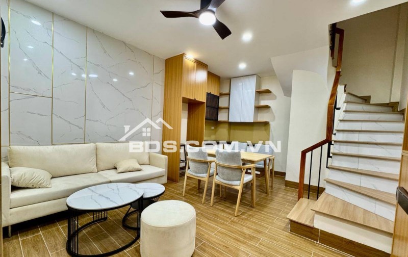 Nhà Đẹp Gần Đường Ô TÔ Khâm Thiên, Đống Đa 25m, 4 tầng, mt 3.9m, giá 6.7 tỷ.