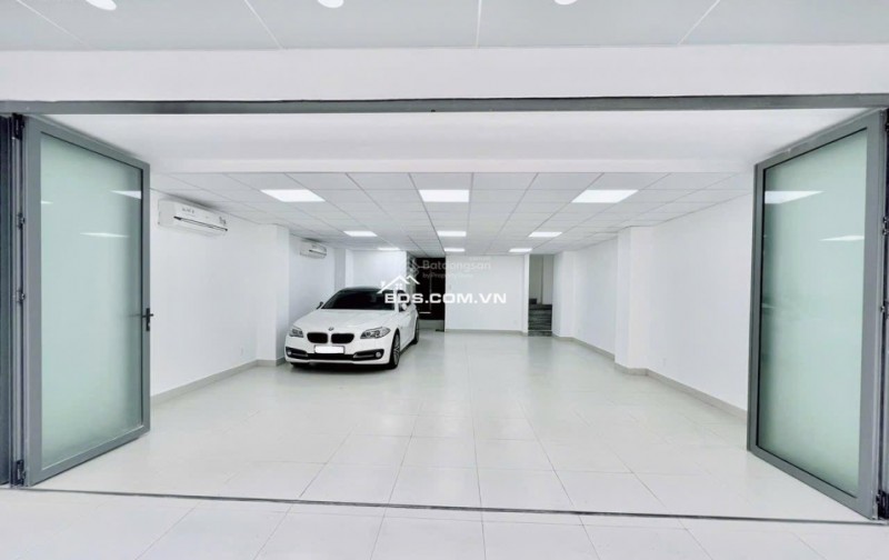 Toà nhà văn phòng đẹp, thang máy HXH Huỳnh Văn Bánh, Phú Nhuận. 420m2 sàn, giá 21,3 tỷ