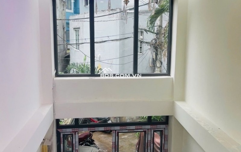 PHÚ NHUẬN – HẺM XE TẢI - 5 TẦNG - 32.7M2 - 6.5 TỶ Huỳnh văn bánh Phường 11 Quận Phú Nhuận