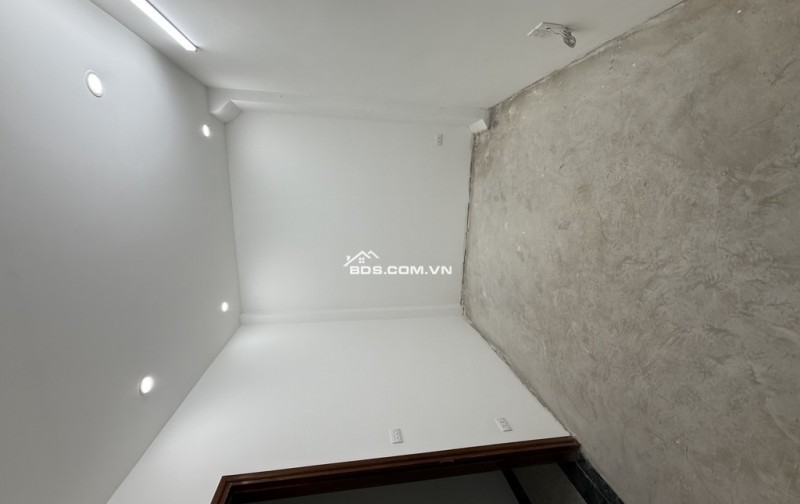 MẶT NGÕ - KINH DOANH - Ô TÔ THÔNG - 7 TẦNG THANG MÁY 750KG- DÒNG TIỀN  - 2 THOÁNG TRƯỚC SAU - 12P KHÉP KÍN - TT ĐỐNG ĐA - 20M RA MẶT PHỐ