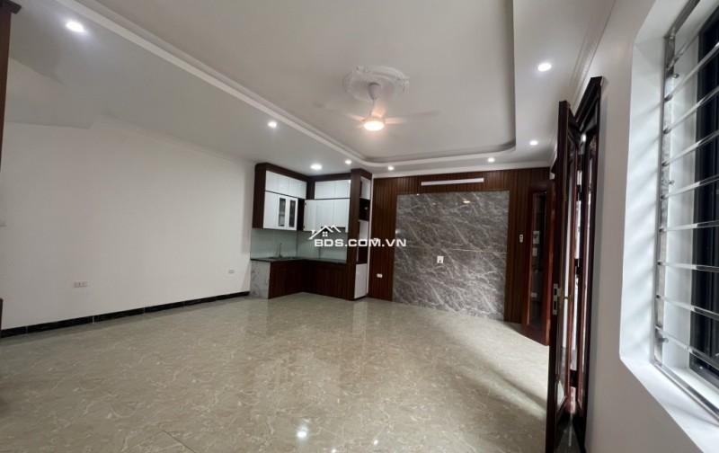 BÁN NHÀ VIEW HỒ - SIÊU THOÁNG MÁT - CHẮC CHẮN – NGÕ NÔNG, RỘNG RÃI TẠI SÀI ĐỒNG – GIÁ CHỈ 6.XX TỶ