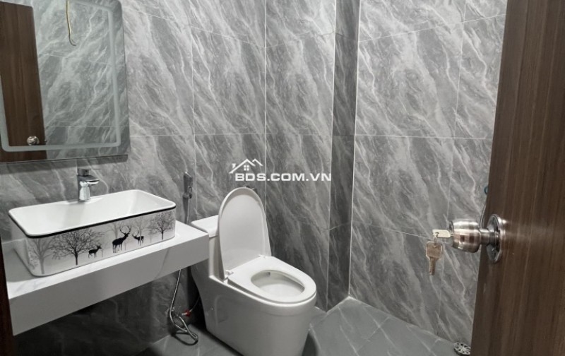 BÁN NHÀ VIEW HỒ - SIÊU THOÁNG MÁT - CHẮC CHẮN – NGÕ NÔNG, RỘNG RÃI TẠI SÀI ĐỒNG – GIÁ CHỈ 6.XX TỶ