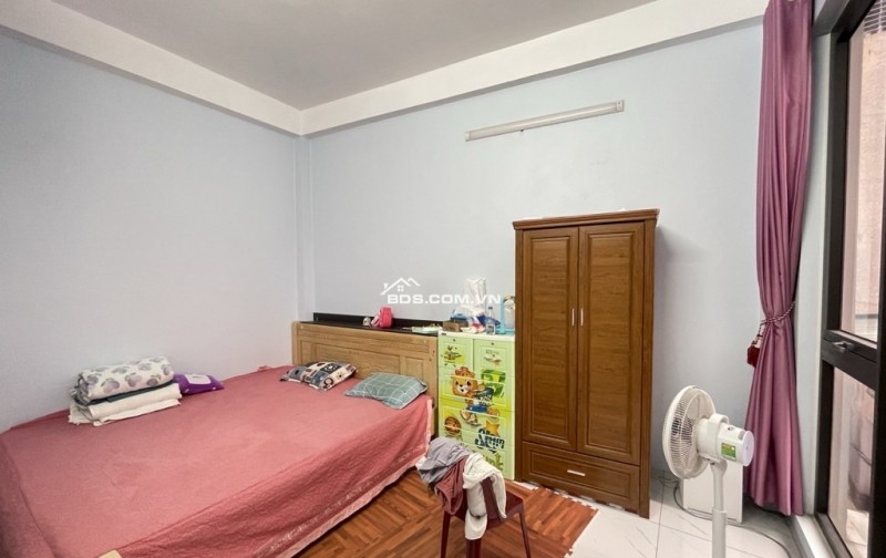  BÁN NHÀ NGÕ RỘNG - 20M RA PHỐ Ô TÔ TRÁNH – PHƯỜNG THẠCH BÀN - GIÁ CHỈ 6.XX TỶ 