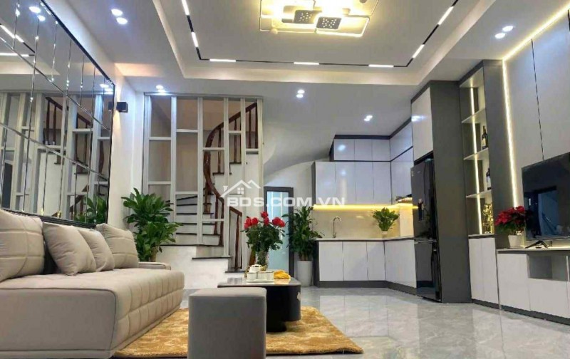 BÁN NHÀ TRIỀU KHÚC - DÂN XÂY - NỘI THẤT ĐẸP - 30M2 6.95 TỶ CÓ THƯƠNG LƯỢNG