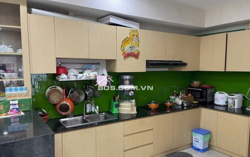 Bàu Cát II, Hồng Lạc, Tân Bình: 93m2,3p ngủ,2wc, 12tr/th