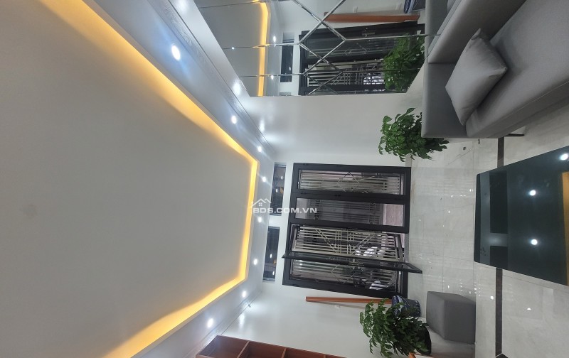 BÁN NHÀ TÔ HIỆU, 5 TẦNG THANG MÁY, 40M2, 10.X TỶ