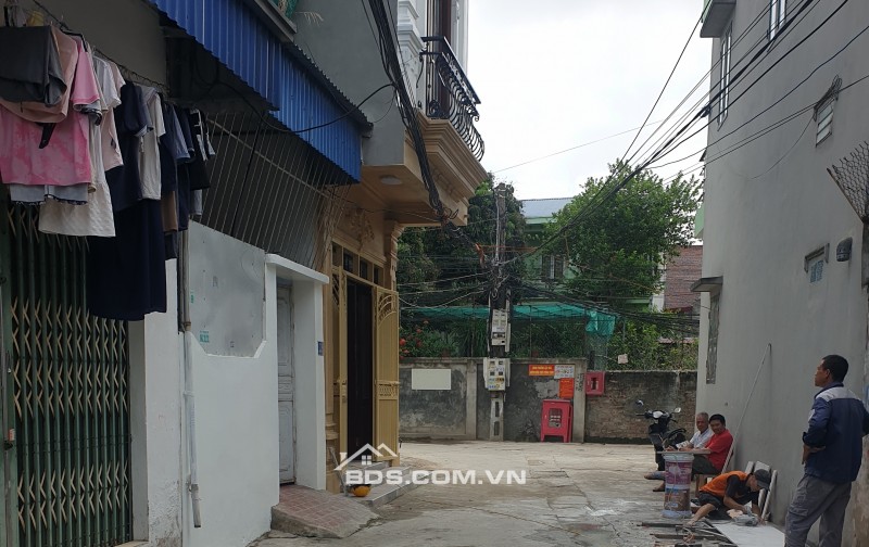 BÁN ĐẤT ĐẸP 1.36 TỶ 60M2 Ô TÔ ĐỖ CỬA NGÕ ĐƯỜNG ĐIỆN BIÊN
