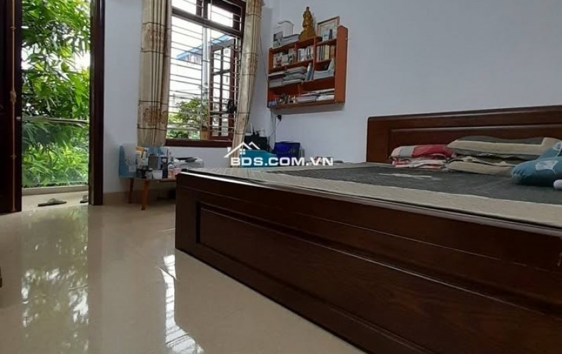 BÁN NHÀ ĐẸP 4.35 TỶ 3 TẦNG 64M2 ( HƯỚNG NAM ) KHU ĐÔ THỊ BÃI VIÊN
