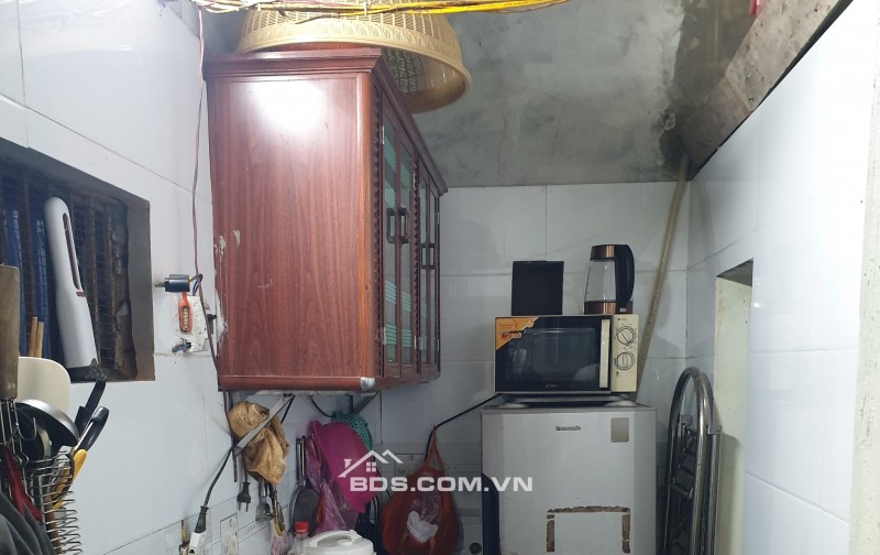 BÁN NHÀ 1.35 TỶ 2 TẦNG 45M2 Ô TÔ ĐỖ CỬA NGÕ BÙI BẰNG ĐOÀN