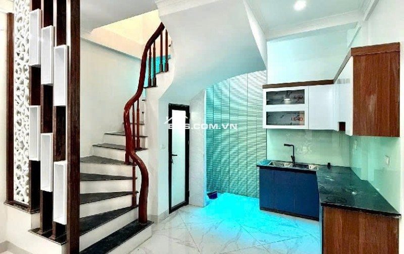 Bán Nhà Phố Khương Trung, Thanh Xuân - Gần Phố - Full Nội Thất - 46m, 5 Tầng. Chỉ 7.9 Tỷ.