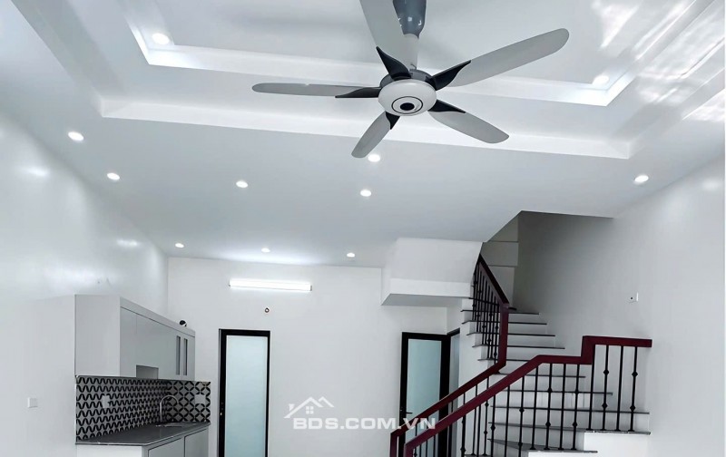 BÁN NHÀ ĐẸP 1.98 TỶ 3 TẦNG 52M2 ( TÂY NAM ) NGÕ KHU ĐÔNG MẠC