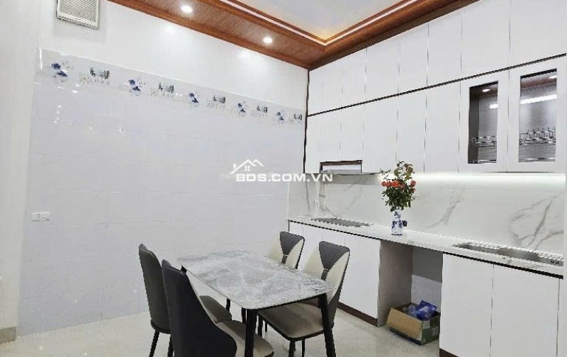 Nhỉnh 9 Tỷ - 42m, 4 Tầng - Full Nội Thất - Oto Gần - Kim Giang, Thanh Xuân.