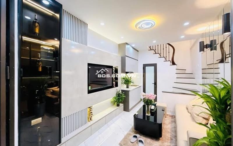 SIÊU PHẨM NGUYỄN TRÃI - THANH XUÂN - Ô TÔ ĐỖ CỬA - DT 25M - 4 TẦNG - GIÁ 5.15 TỶ.