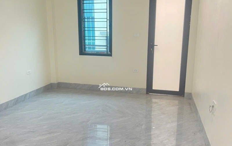 NHÀ MỚI KINH KONG ĐỊNH CÔNG -HOÀNG MAI – THOÁNG ĐẸP – NỞ HẬU – THANG MÁY – DT 40M – 6TẦNG -GIÁ CHÀO 8,8 TỶ.