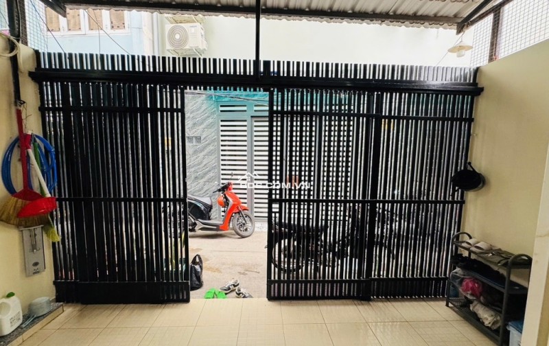 NHÀ ĐẸP 4 TẦNG - BÌNH ĐÔNG - NGANG LỚN GẦN 5M - NGAY CHUNG CƯ AQUA - GIÁP QUẬN 5 - GIÁ 6 TỶ
