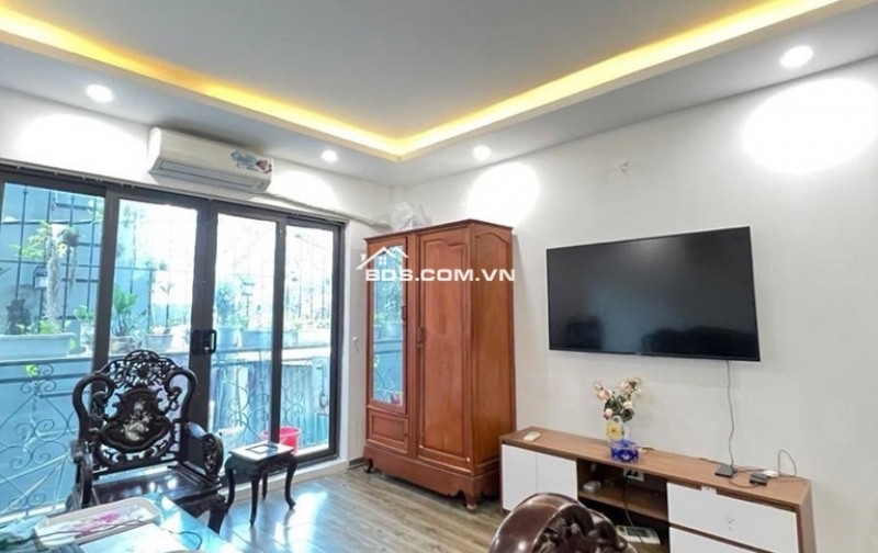 NGÕ THÔNG Ô TÔ - NHÀ MỚI ĐẸP - THOÁNG SÁNG - FULL NỘI THẤT - SỔ VUÔNG NHƯ TỜ A4