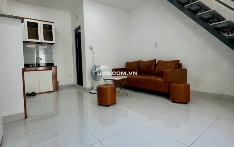 Bán Nhà Gần QL1A, 2 Tầng,Tặng Full Nội Thất, Giá Chỉ 2,4 Tỷ