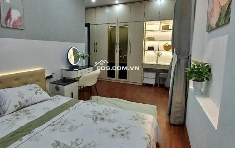 SIÊU PHẨM NHÀ MỚI LONG BIÊN – 5 TẦNG FULL NỘI THẤT – CHỈ VIỆC XÁCH VALI VỀ Ở!