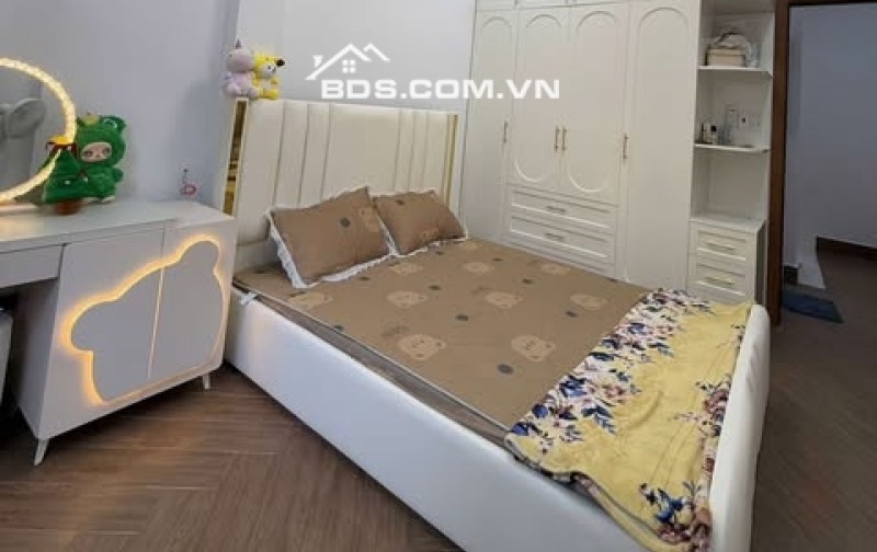SIÊU PHẨM NHÀ ĐẸP SÁT MẶT TIỀN HXH KHU VIP BÀU CÁT, 3 TẦNG 3PN, NỞ HẬU HOÀN CÔNG ĐỦ, TẶNG NỘI THẤT, GIÁ CHỈ 5.1 TỶ TL.